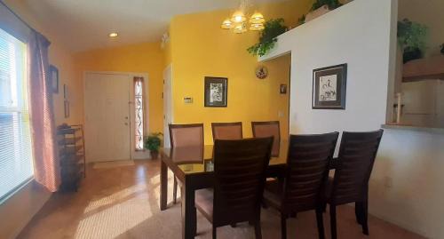 Lake Berkley Casa | Entire Pool Home Near Disney Resort Amenities