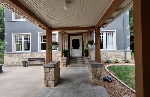 Brown County Villa | Entire Restored 10 bedroom Hotel! Located on 62 acre resort