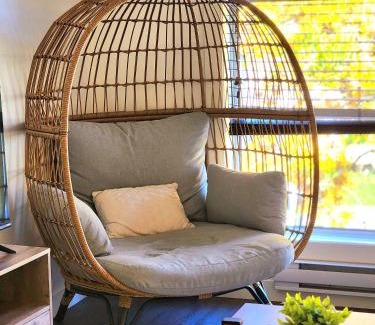 Regina Casa | Entire Upper Level Suite - East Regina