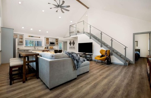 Alta Casa | Entire Villa in Sierra Mountains