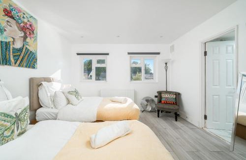 Hatfield Apartamento | Ephatha Apartments 4-Bedrooms, Sleeps 11, Free Parking, Garden