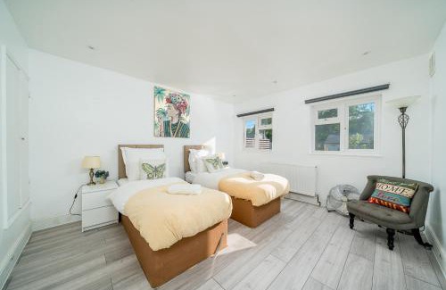 Hatfield Apartamento | Ephatha Apartments 4-Bedrooms, Sleeps 11, Free Parking, Garden