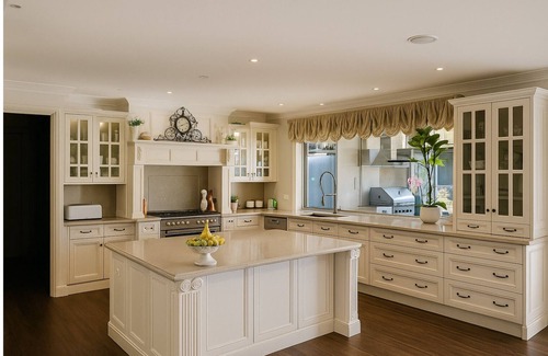 Trafalgar East Casa | Epic Retreat with Pool, Sauna, Cinema, Firepit & More – Sleeps 28