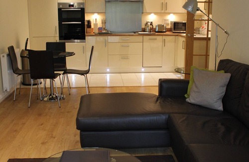 Rushmoor District Apartamento | Equinox Place by House of Fisher