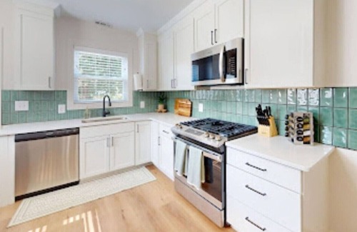 Erie Cabaña | Erie Turtle Crossing