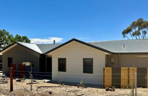 Upper Wakefield Casa | Ernie's Acre