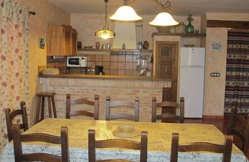 Ruidera Chalet De Esquí | Cortijo Rural en el Parque Natural Lagunas de Ruidera, 2 casas, hasta 16 pax