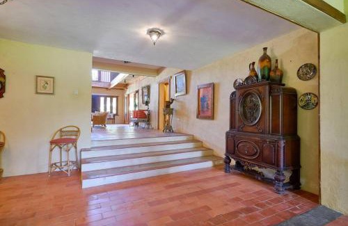 Urbanizacion Raul Ruiz Chalet De Esquí | Escape Chalet at Pinar del Sol in Jarabacoa