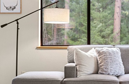 Alta Casa | Escape to a Private Nature Paradise - Deck & Grill