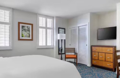 Waikiki Complejo | Escape to Paradise at Lagoon Tower by Hilton Grand Vacations – Studio Retreat!