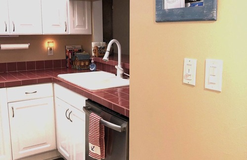 Cocoa Beach Condominio | ¡Escucha y ve el océano ahora!