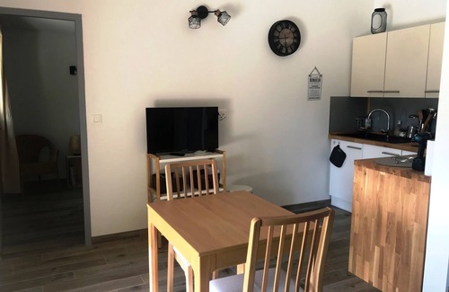 Souvignargues Villa | Escattou : with swimming pool, private garden in a quiet area