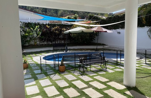 Punta Leona Casa | Espaciosa Casa a 2 minutos de la Playa