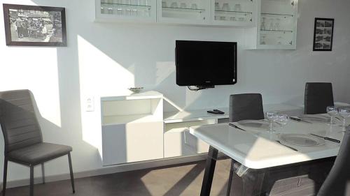 Le Treport Apartamento | ESPLANADE FRONT DE MER 109 1er Etage Lit fait wifi Taxe de Séjour incluse