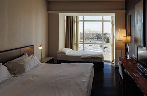 Maipú Hotel | Esplendor by Wyndham Mendoza