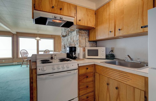 Lincoln City Hotel | Ester Lee Oceanview Inn