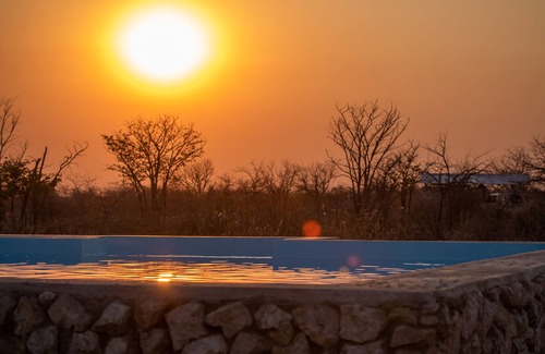 Okaukuejo Alquiler De RV | Etosha Trading Post