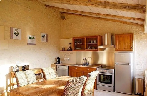 Fontaines-d'Ozillac Villa | Gîte 4 estrellas y 4 épis Gîte de France para 4 personas