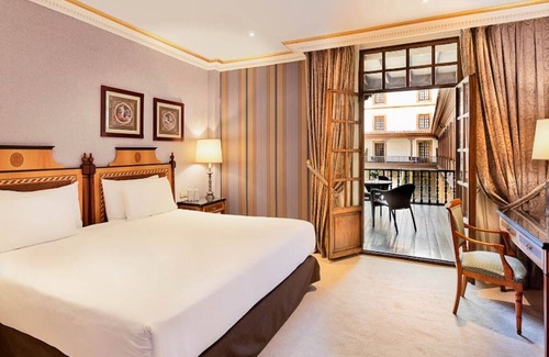 Centro y casco histórico Hotel | Eurostars Hotel De La Reconquista