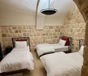 Artuklu Hotel | Evar Konağı