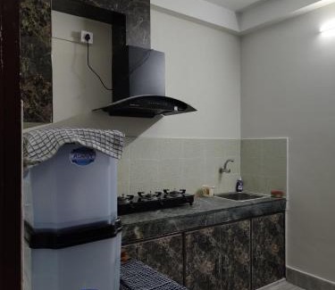 Six Mile Casa | eVara homEs - home stay