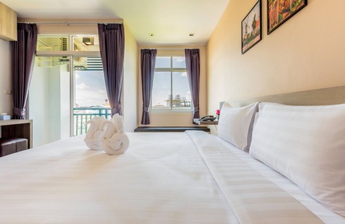Ban Pa Yang Hotel | Evergreen Suite Hotel