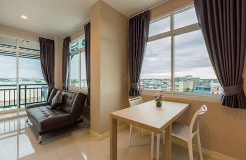 Ban Pa Yang Hotel | Evergreen Suite Hotel