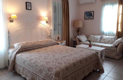 Tholaria Casa | Evi's Studios