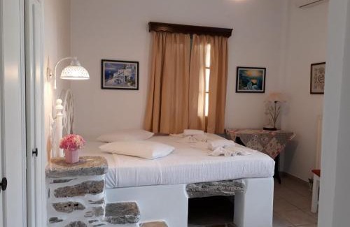 Tholaria Casa | Evi's Studios