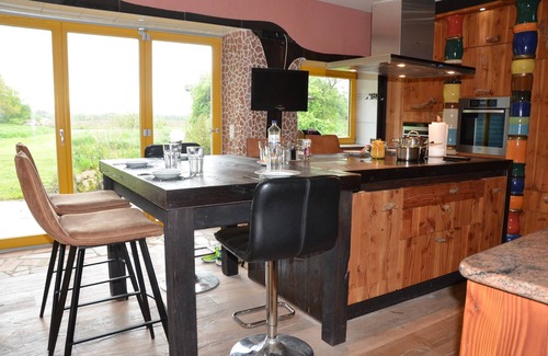 Klein Offenseth-Sparrieshoop Casa | Extraordinary holiday home in a secluded location