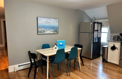Plymouth Apartamento | Excellent Reviews: 500 ft to beach and central air conditioning!