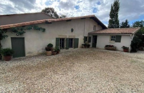 Prailles Casa | Exceptional setting, many points of interest