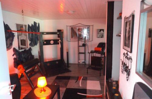 Rohrbach Apartamento | Exclusiv-Mietapartment (BDSM)-Heidelberg