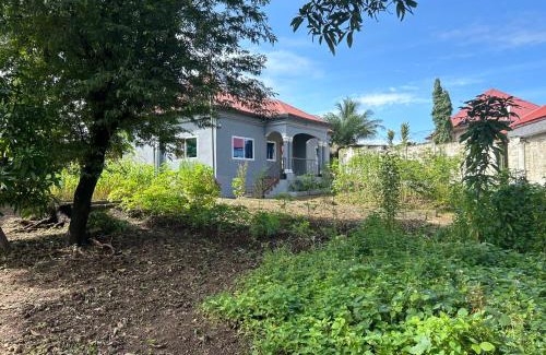 Freetown Apartamento | Exclusive Boutique Style Villa