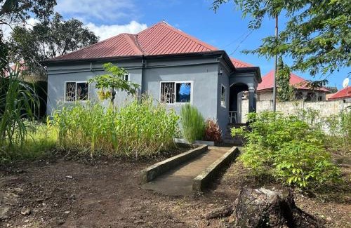 Freetown Apartamento | Exclusive Boutique Style Villa