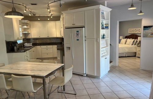 West Bay Cabaña | Exclusive Cottage Steps from 7-Mile Beach