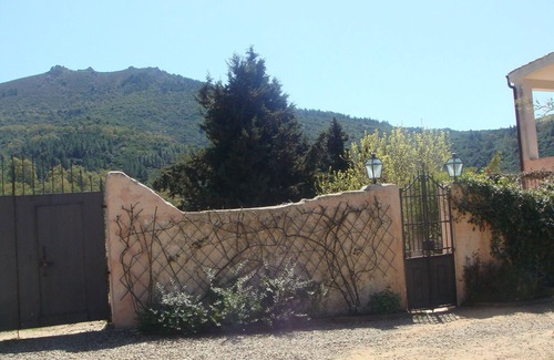 Villaggio delle Mimose Cabaña | Cerdeña Casa de Campo el interior del Parque Natural. Cerca de las playas de Cagliari (20 km)