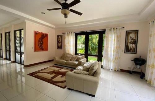 Tambor Casa | Exclusive house in Tambor golf club and private pool