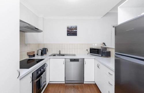 Northbridge Apartamento | Executive Apt - 2BR 1BA w Parking