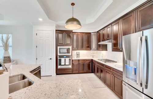 Lakewood Ranch Casa | Executive home at 8th Green Getaway in Lakewood National Golf community