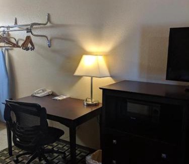 Woodward Hotel | Executive inn motel & RV Park