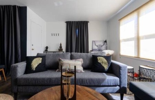 East Richmond Apartamento | Executive suite central location PET FRIENDLY