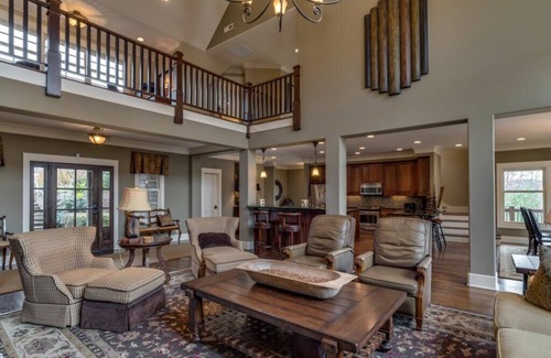 Mill Spring Casa | Expansive Golf Resort Home with Mountain Views - Family Friendly