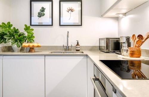 Holborn and Covent Garden Apartamento | Expansive & Modern Duplex Apartment in Bloomsbury