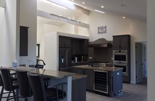 Mendocino Casa | Amplias vistas al mar, totalmente remodeladas, a 5 minutos del pueblo