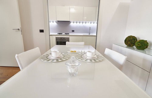 Porta Genova Cama Y Desayuno | Experience Design Bed & Show