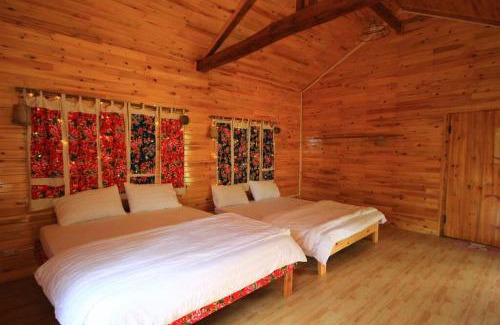 Sa Pa Chalet De Esquí | Experience our #happylife, the deluxe Bungalow!
