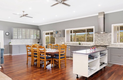 Nannup Casa | ### Experience Tranquility at Nannup Ponds Top Floor Home: A Serene Retreat in Nature