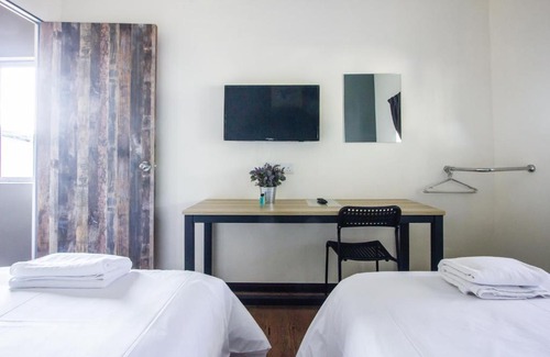 Benggali Casa | Explore 5BR Gardenhouse Retreats (Free Parking)