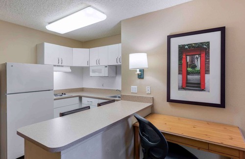 Grandview Hotel | Extended Stay America Suites Los Angeles Glendale